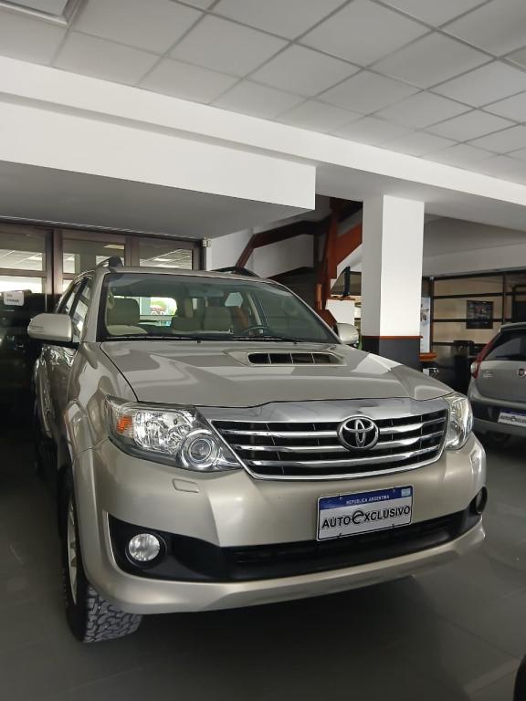TOYOTA SW4 4X4 SRV 3.0 TDI 2014